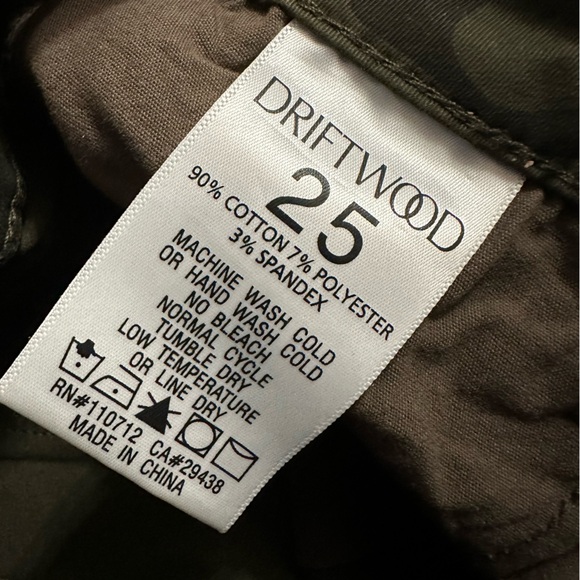Driftwood Embroidered Jackie Jeans in Sedona Camo Size 25 - Picture 5 of 7